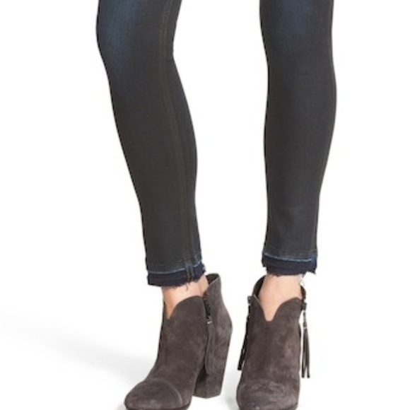 rag & bone Denim - NWOT rag & bone "The Skinny" Jeans Raw Hem SZ26